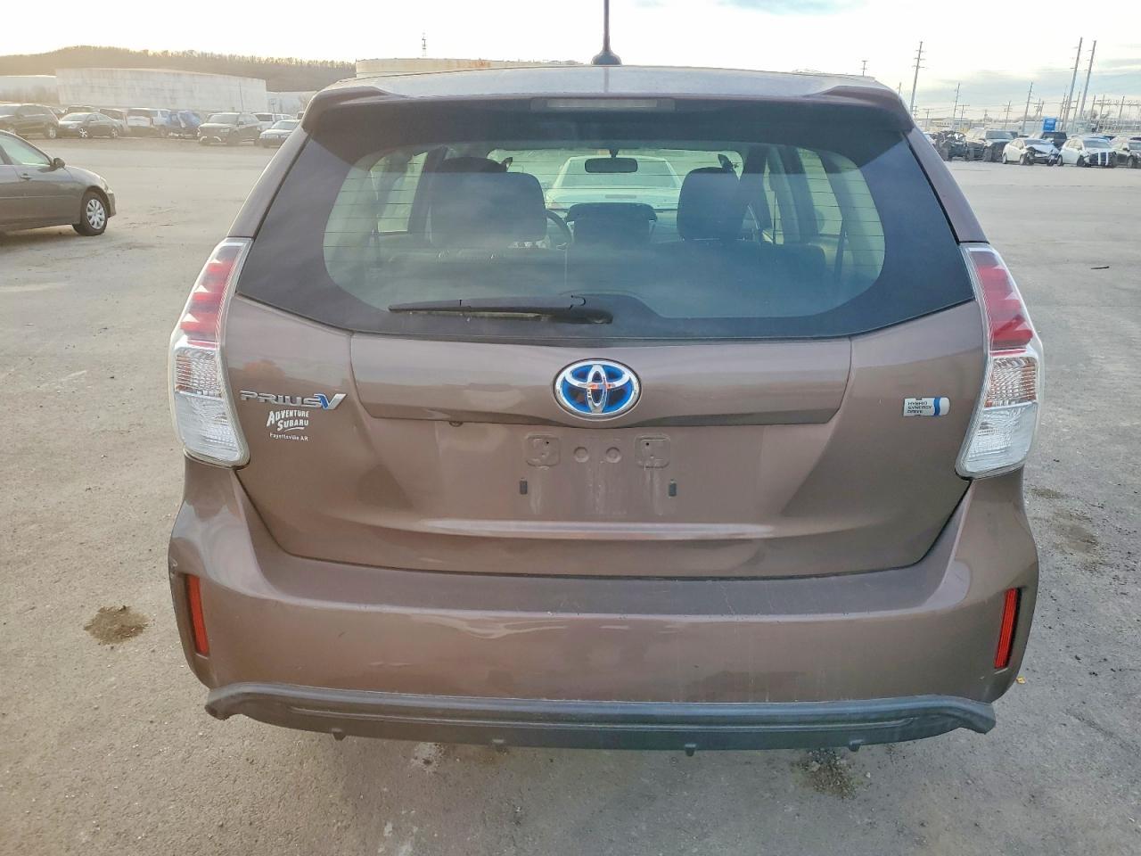 2015 Toyota Prius V - Фото 6