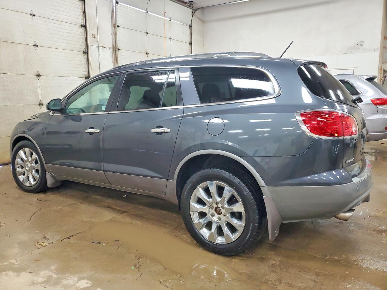 2011 Buick Enclave Cxl - Image 2