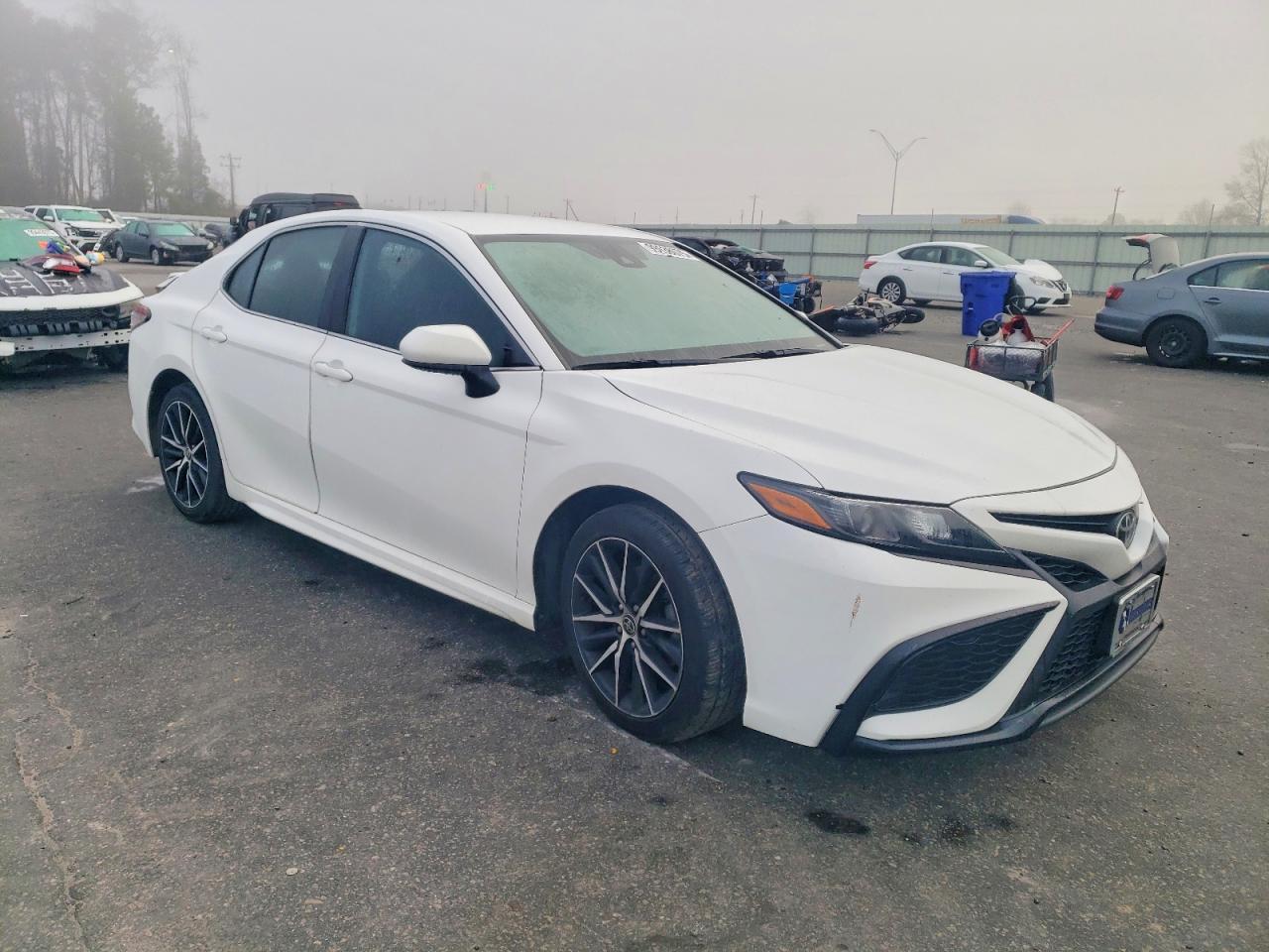 2021 Toyota Camry Se - Фото 4