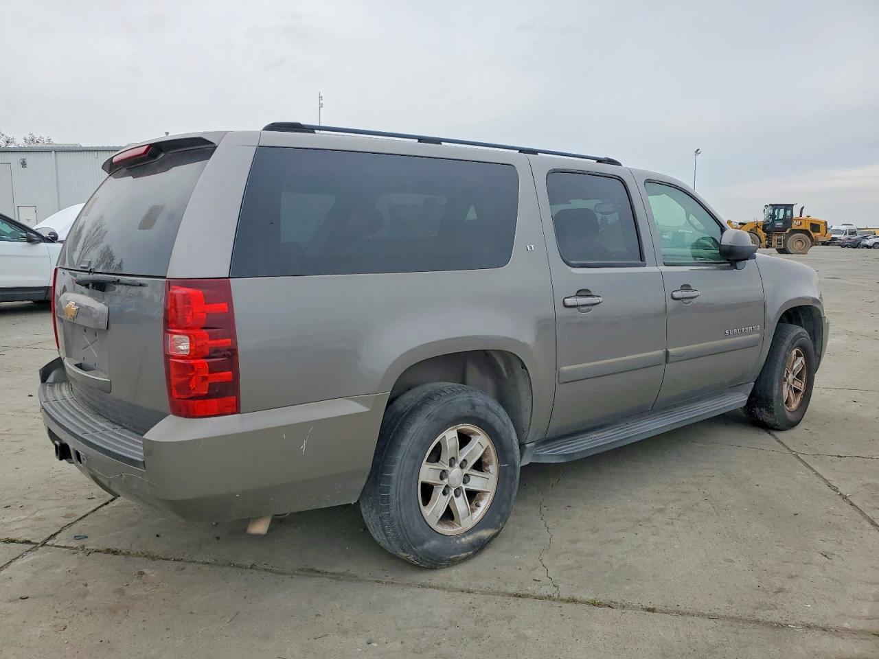 2007 Chevrolet Suburban K1500 - Фото 3