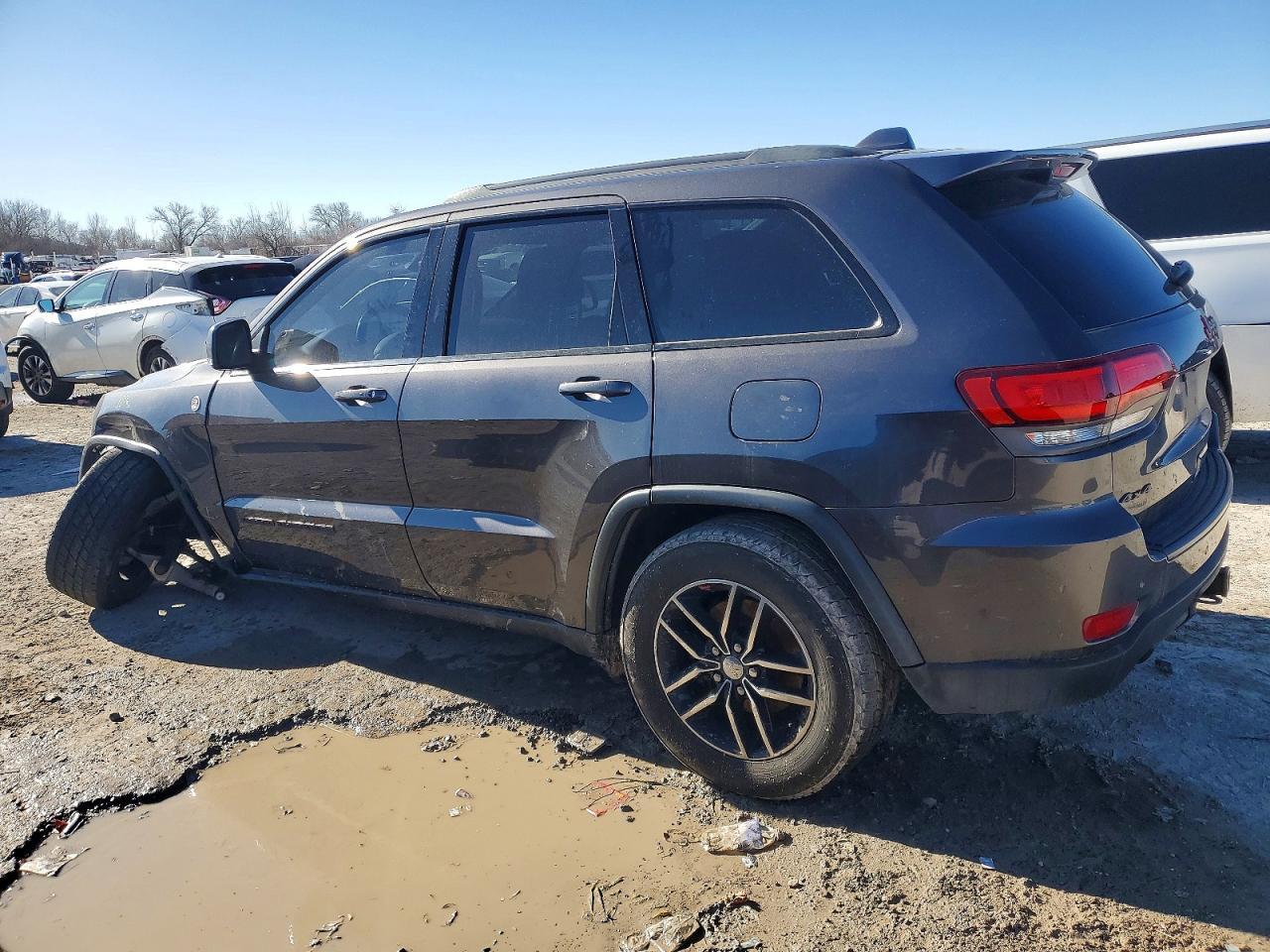 2017 Jeep Grand Cherokee Trailhawk - Фото 2
