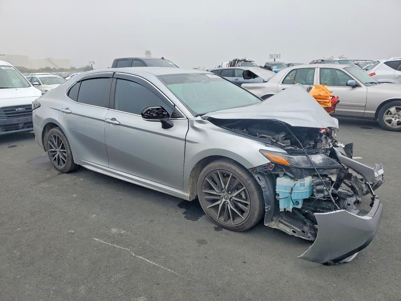 2022 Toyota Camry Se - Фото 4