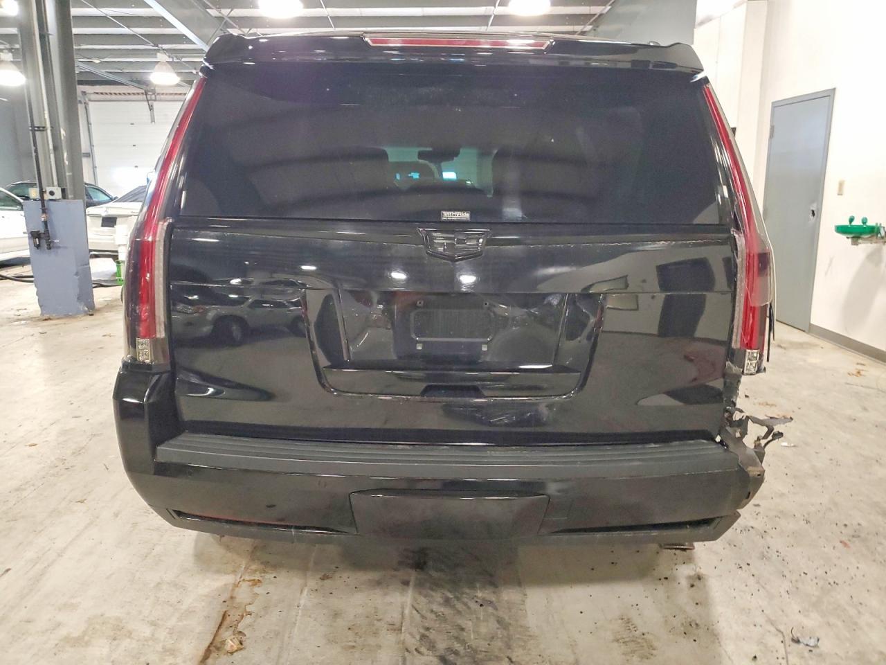 2016 Cadillac Escalade Luxury - Фото 6