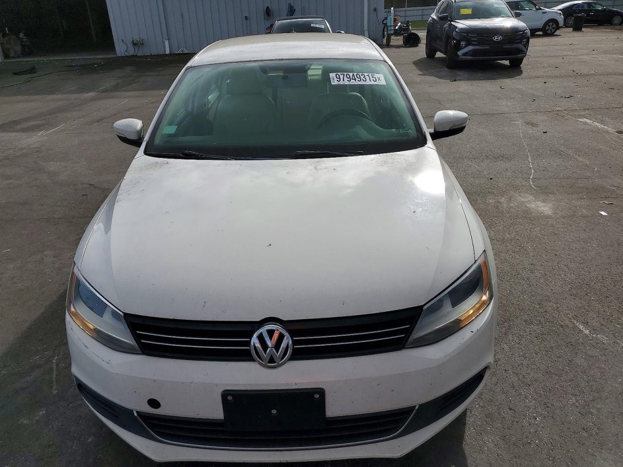 2013 Volkswagen Jetta Se - Image 5