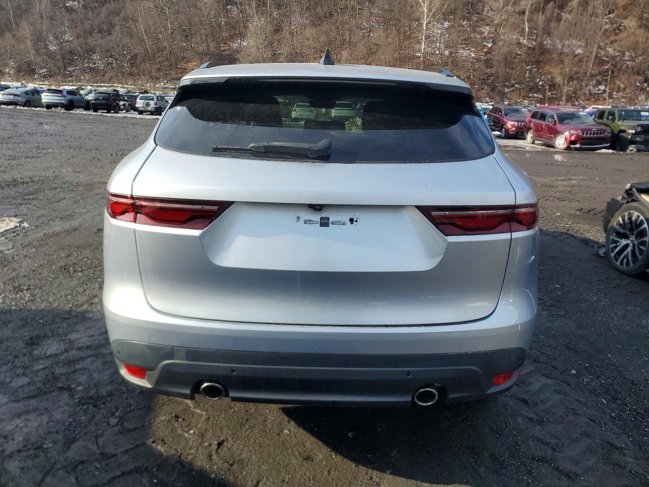 2023 Jaguar F-Pace S - Image 6