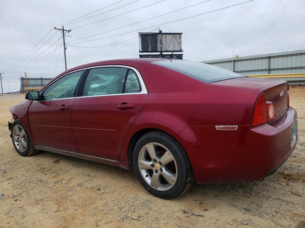 2010 Chevrolet Malibu 2Lt - Image 2