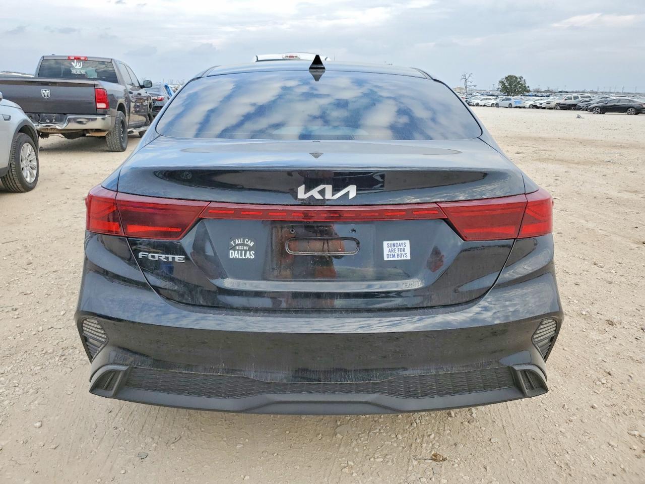 2024 Kia Forte Lx - Image 6