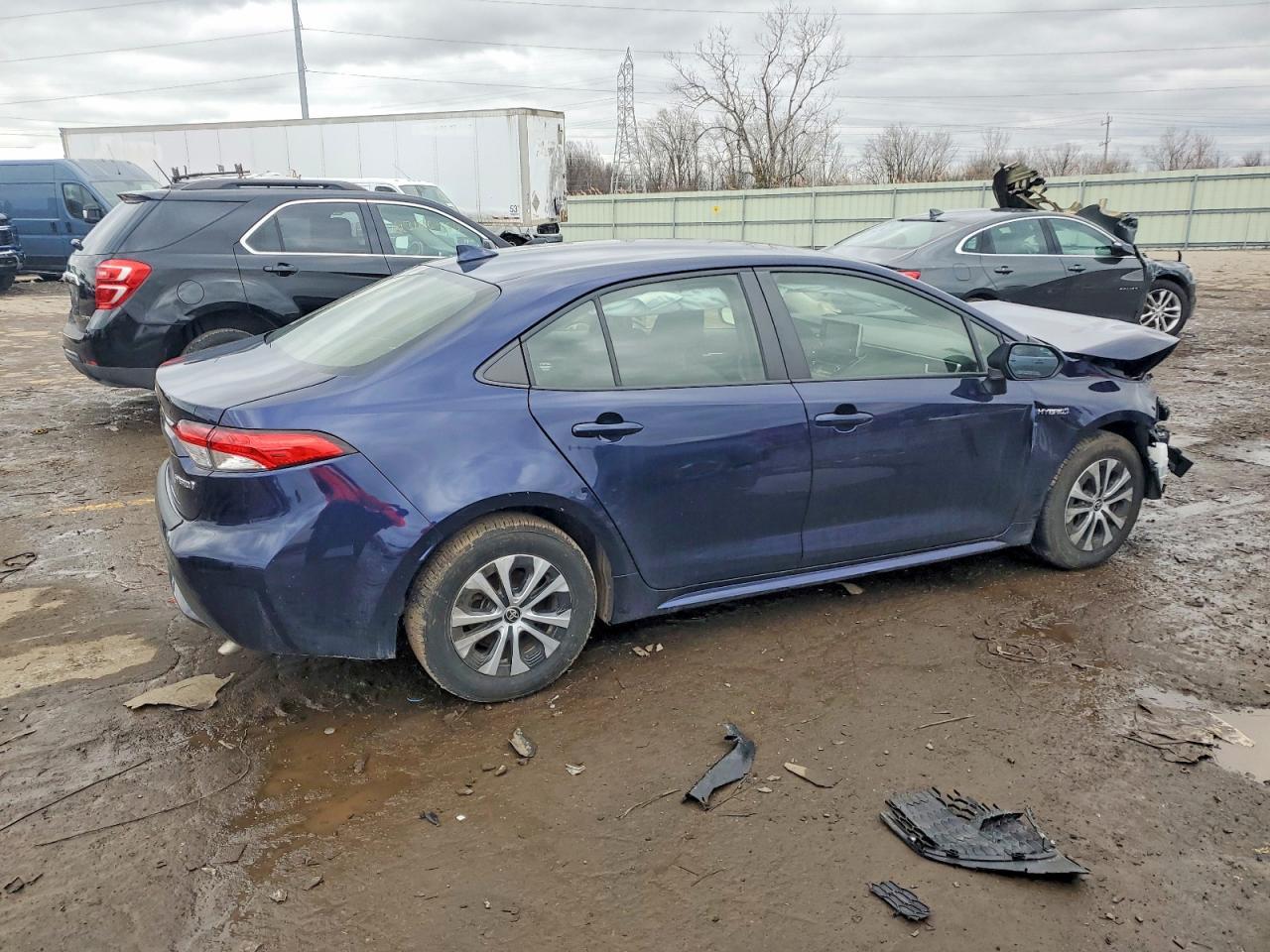 2021 Toyota Corolla Le - Фото 3