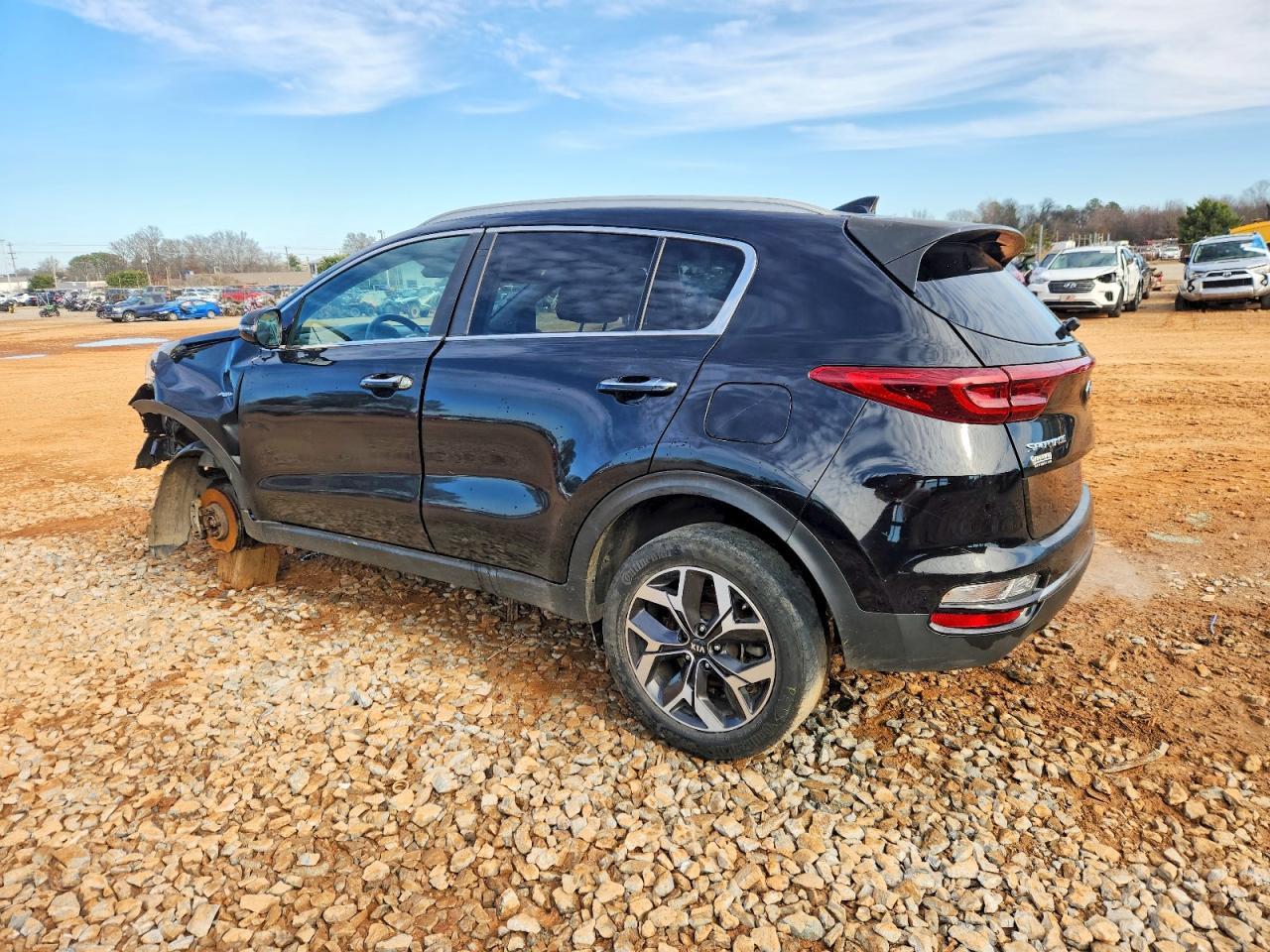 2020 Kia Sportage Ex - Image 2