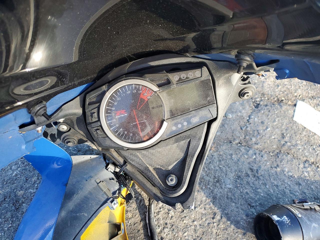 2019 Suzuki Gsx-R750 - Фото 7