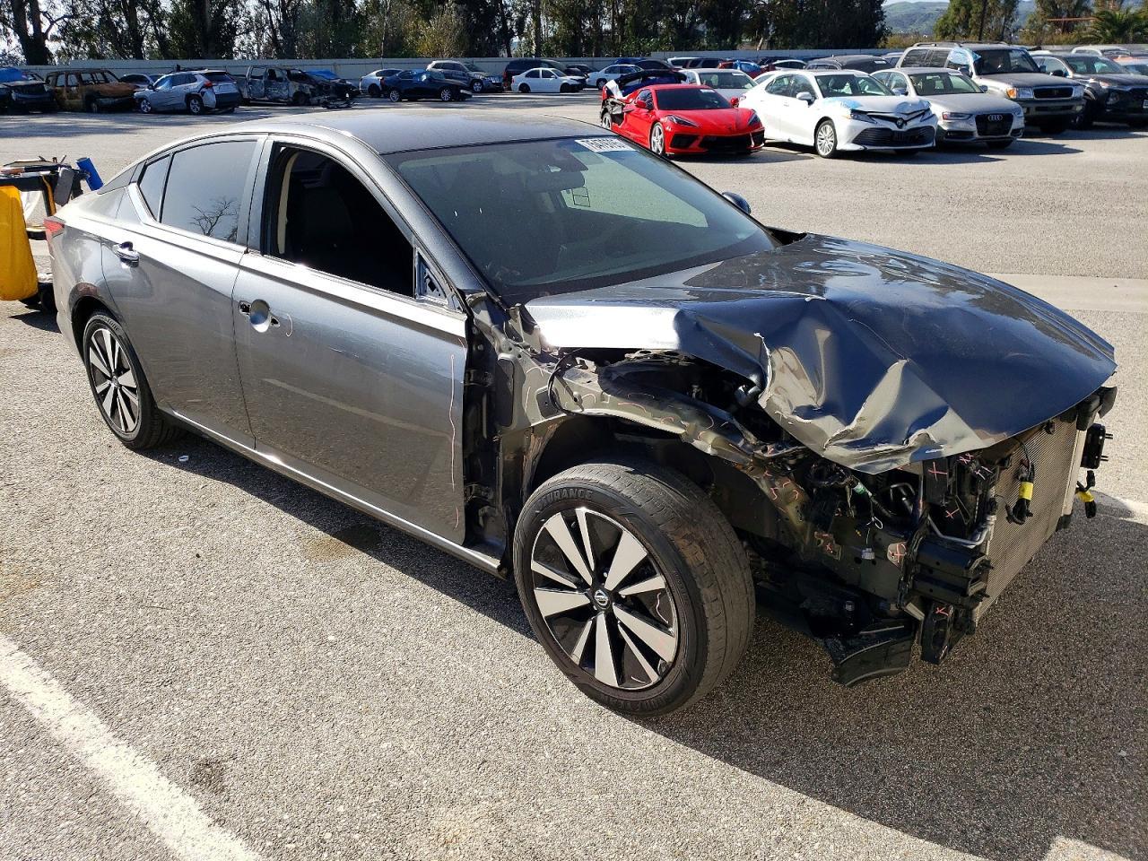 2022 Nissan Altima Sv - Image 4