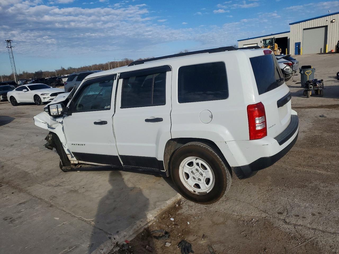 2016 Jeep Patriot Sport - Фото 2
