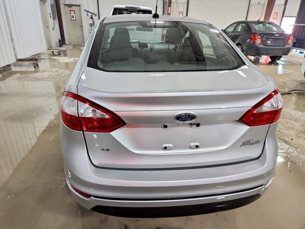2018 Ford Fiesta Se - Image 6