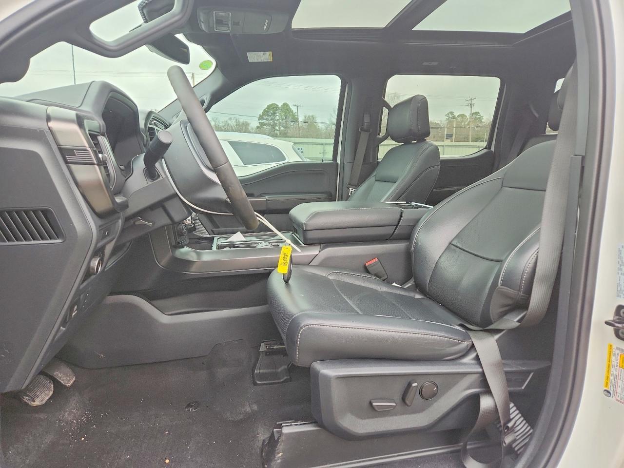2025 Ford F150 Lariat - Image 7