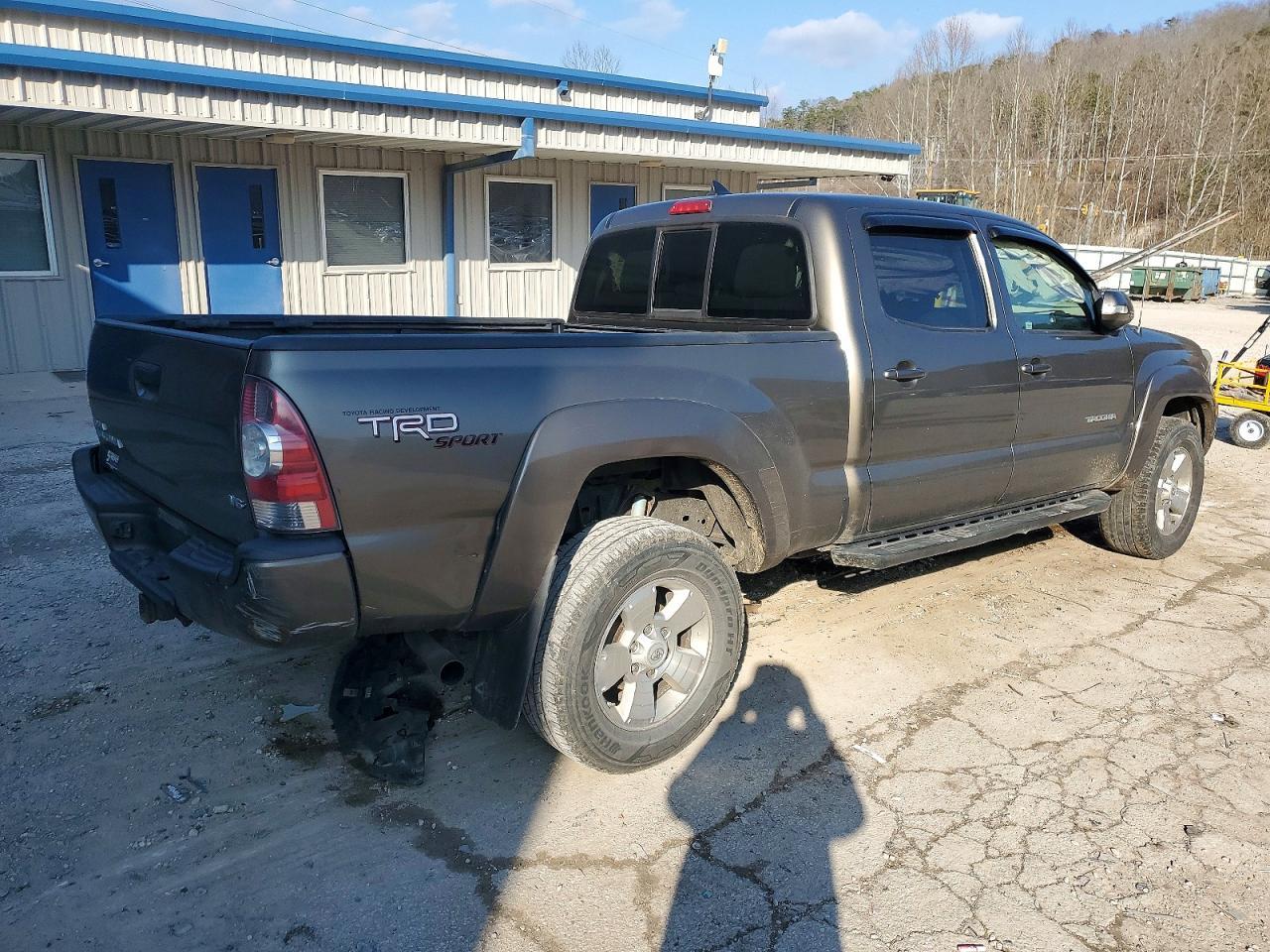 2012 Toyota Tacoma - Image 3