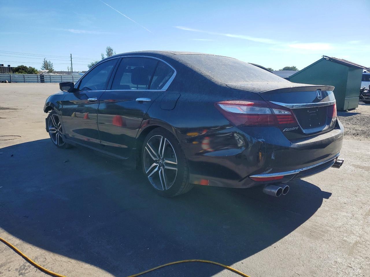2016 Honda Accord Sport - Image 2