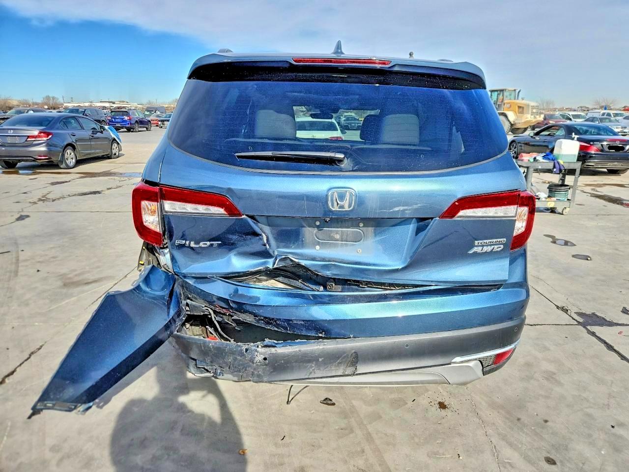 2022 Honda Pilot Touring - Image 6