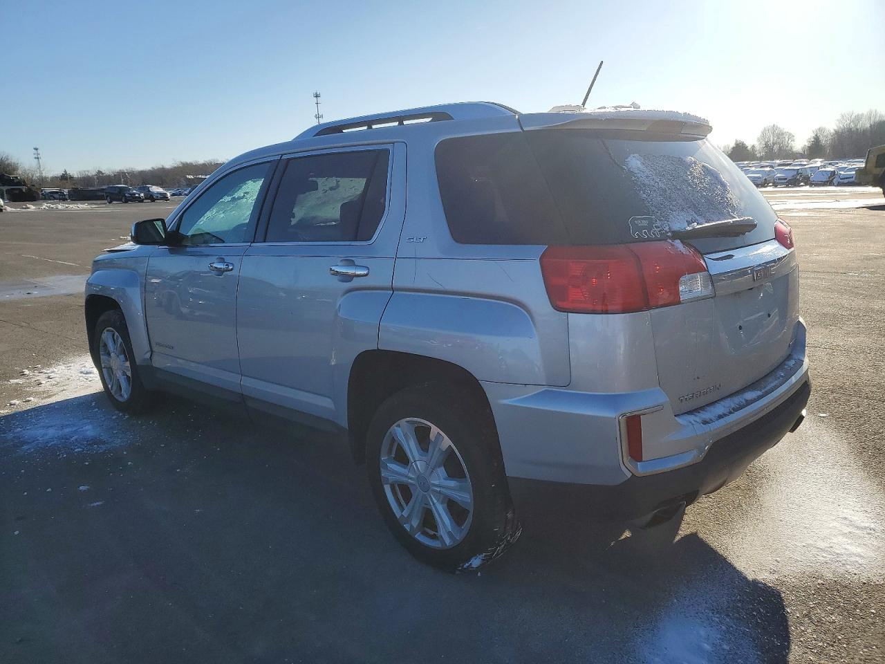 2016 GMC Terrain Slt - Image 2