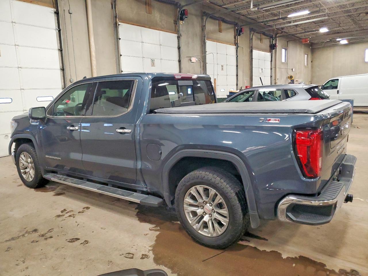 2019 GMC Sierra K1500 Slt - Фото 2