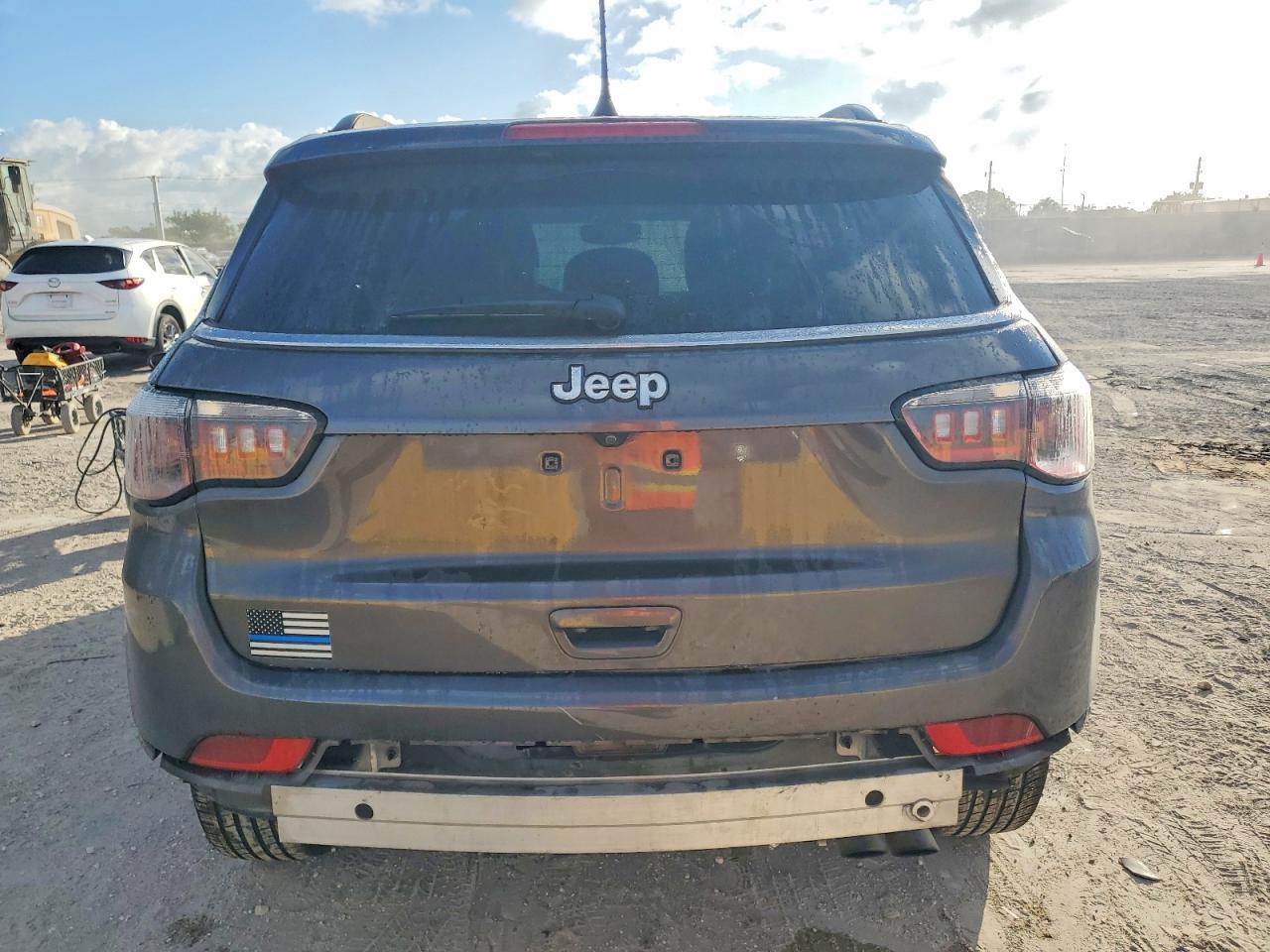 2021 Jeep Compass Latitude - Фото 6