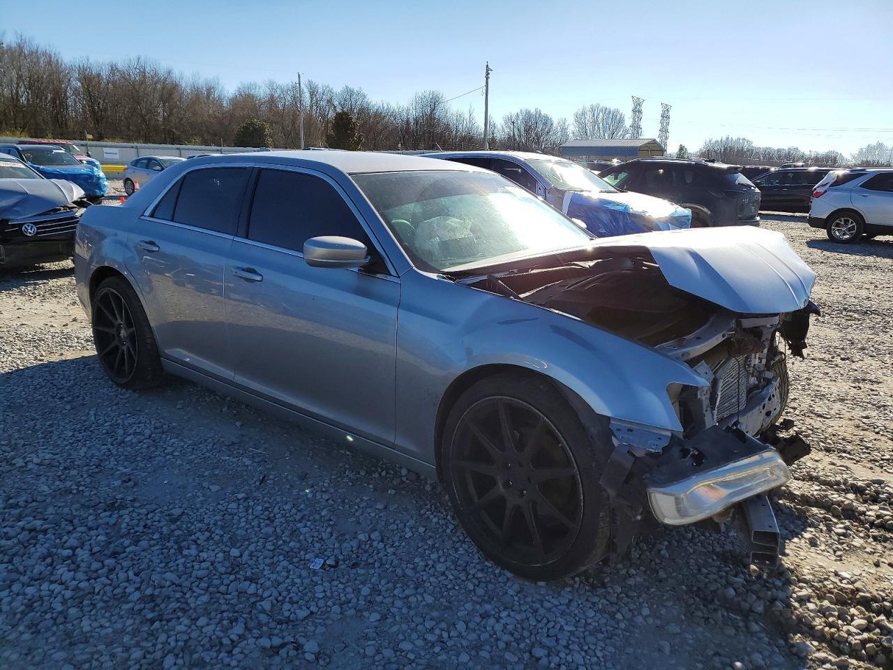 2015 Chrysler 300 Limited - Фото 4
