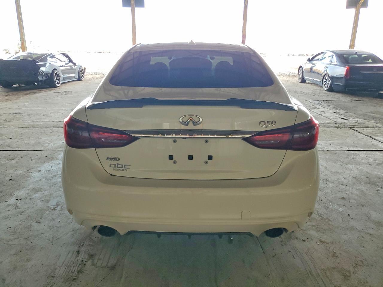 2018 Infiniti Q50 Luxe - Image 6