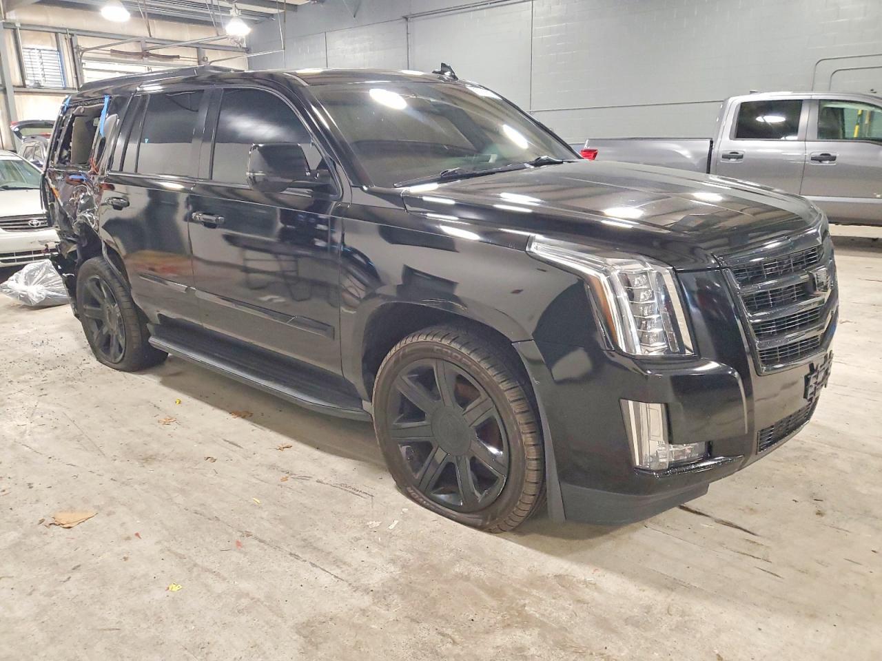 2016 Cadillac Escalade Luxury - Фото 4