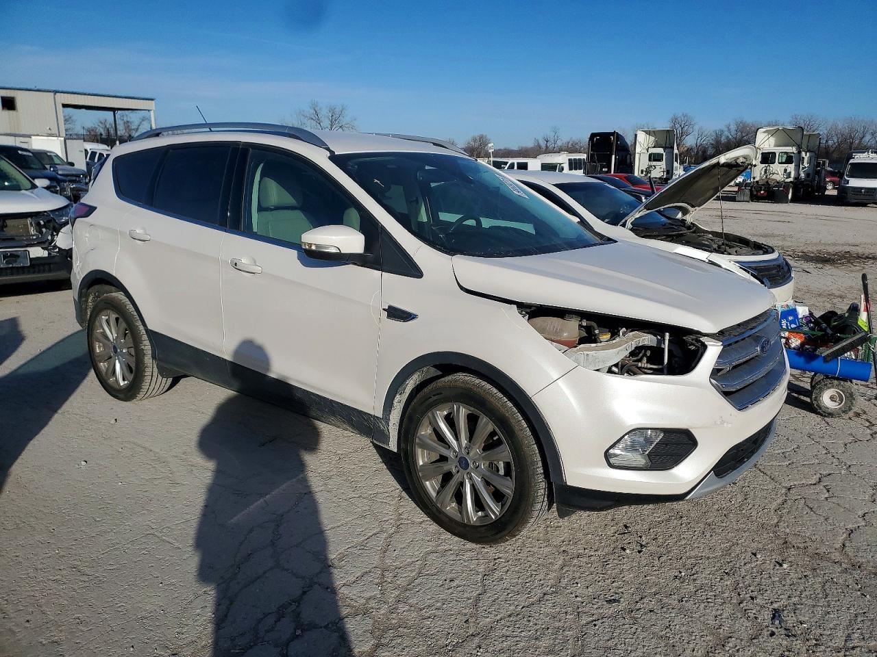 2017 Ford Escape Titanium - Image 4
