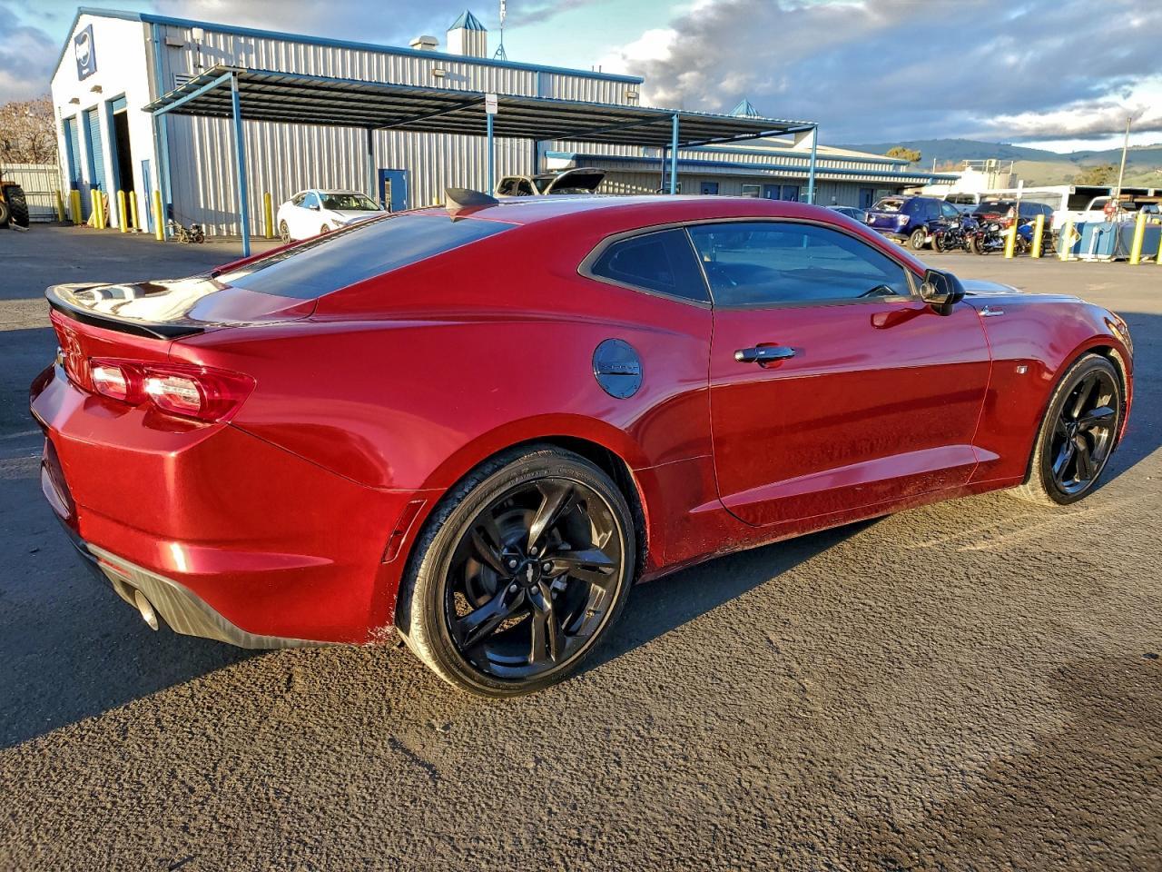 2019 Chevrolet Camaro Ls - Фото 3