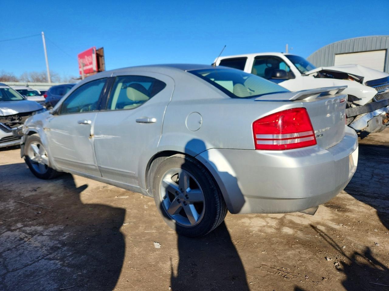2008 Dodge Avenger R/T - Фото 2