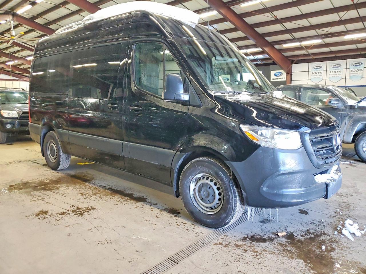 2025 Mercedes-Benz Sprinter 2500 - Фото 4