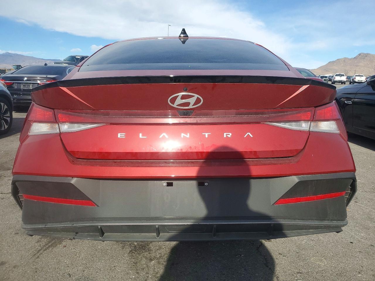 2025 Hyundai Elantra Sel Sport - Фото 6