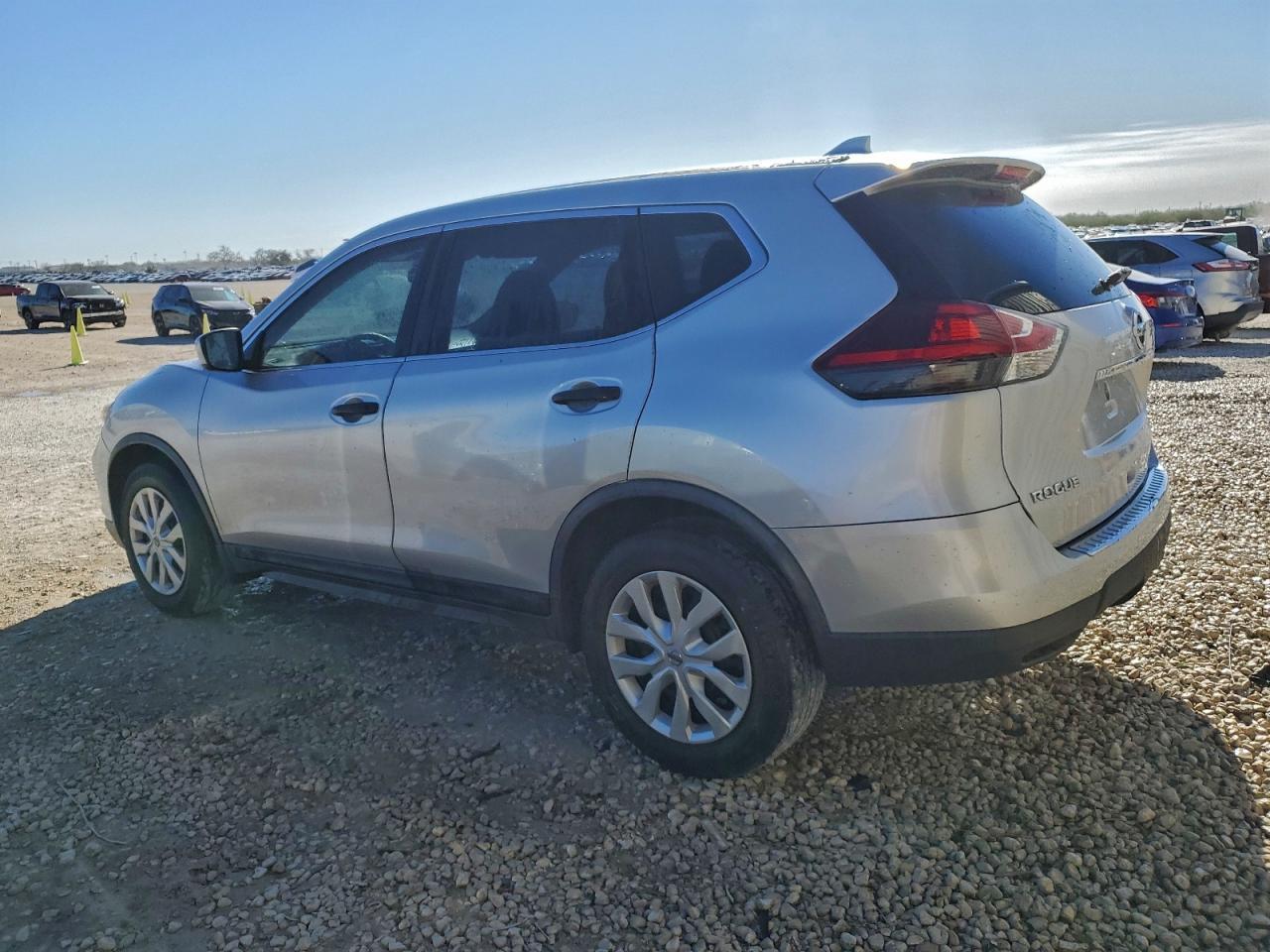 2018 Nissan Rogue S - Image 2