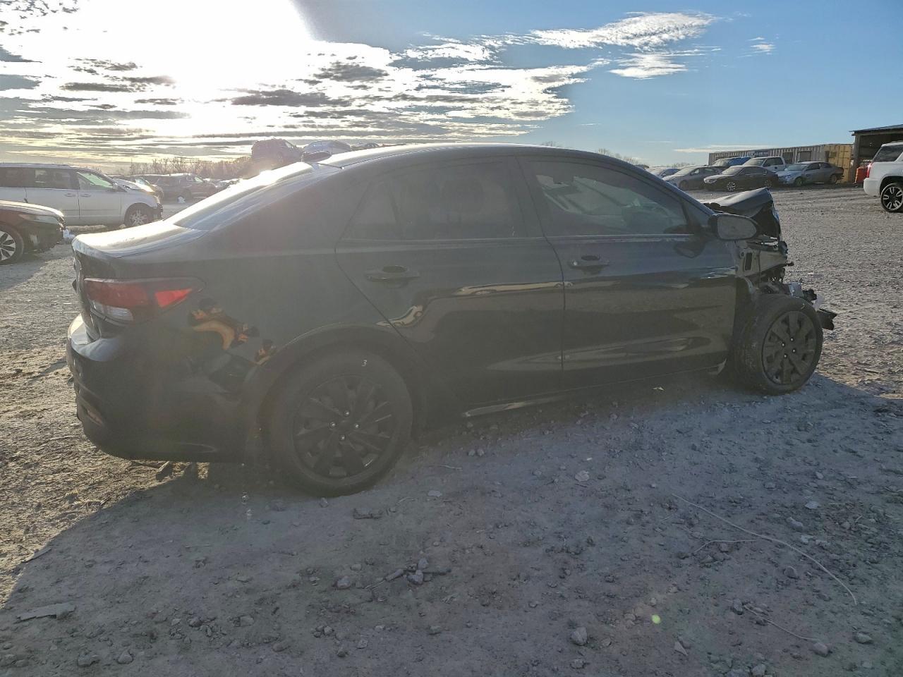 2020 Kia Rio Lx - Фото 3