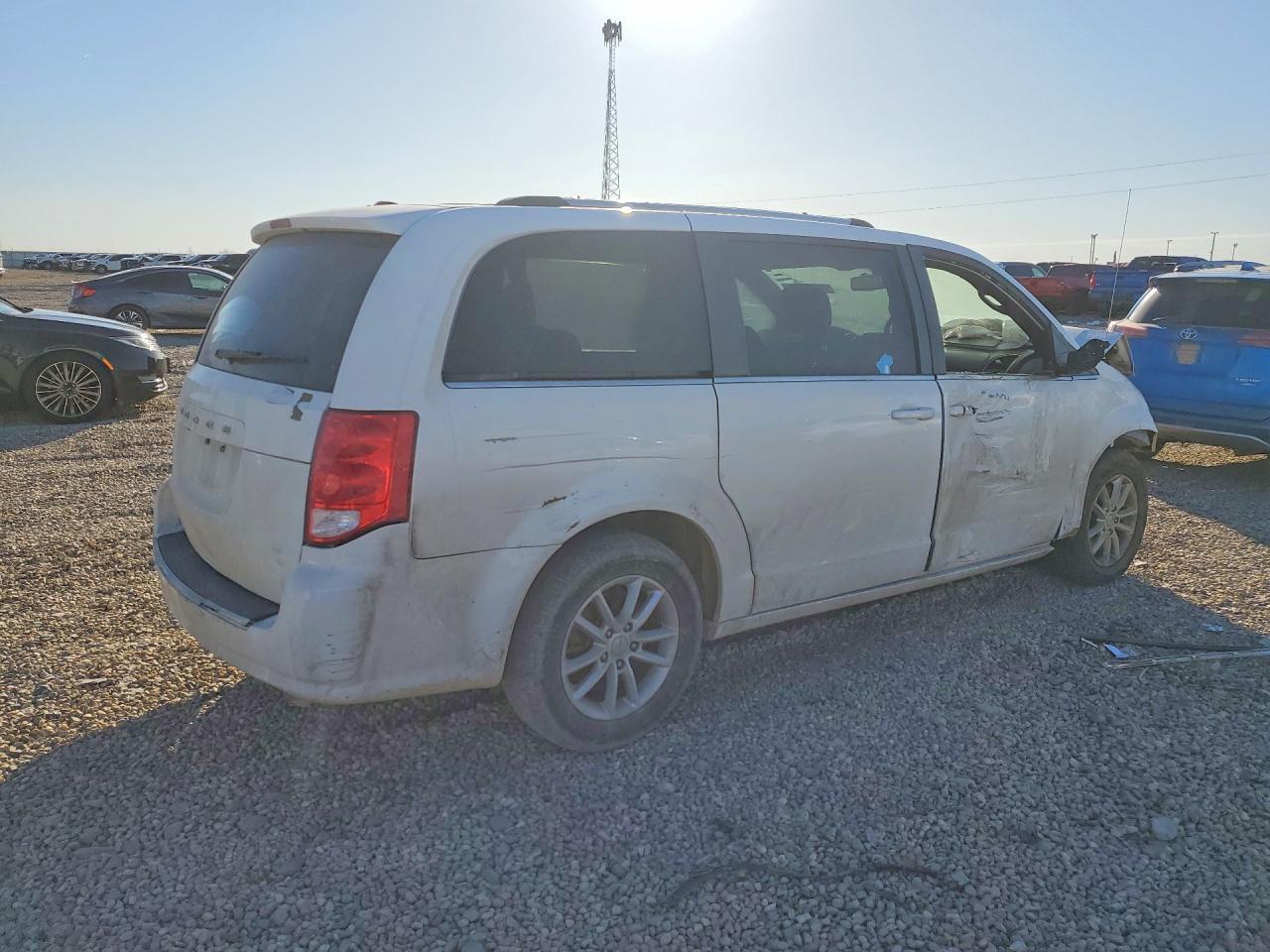 2020 Dodge Grand Caravan Sxt - Фото 3