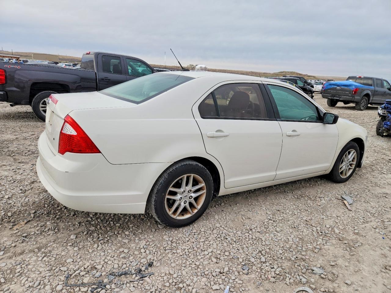 2012 Ford Fusion S - Фото 3