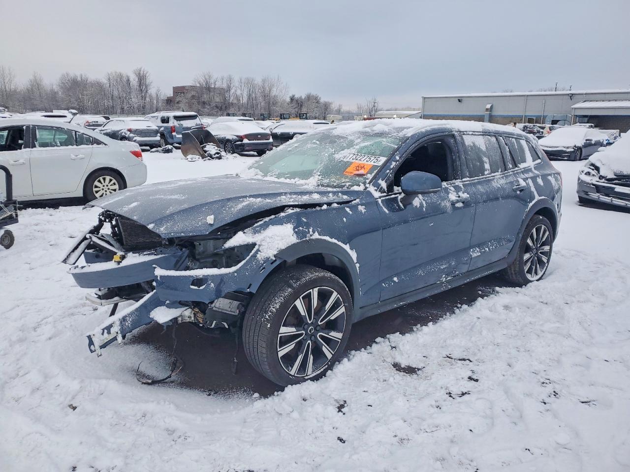 2022 Volvo V60 Cross Country T5 Momentum