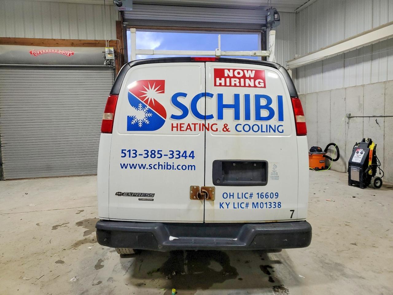 2014 Chevrolet Express G3500 Utility / Service Van - Фото 6