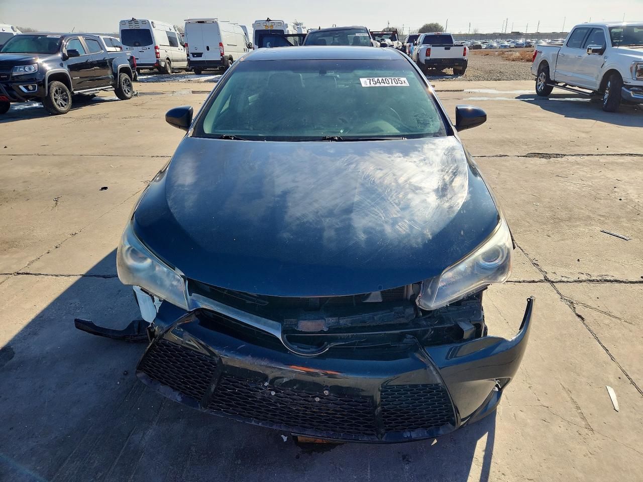 2017 Toyota Camry Se - Фото 5