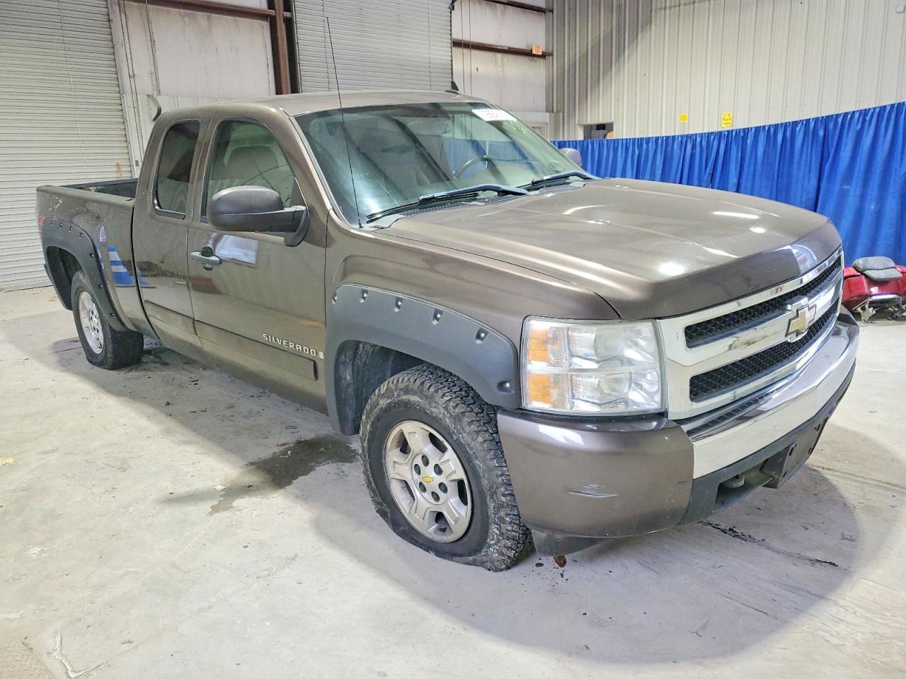 2008 Chevrolet Silverado K1500 - Image 4