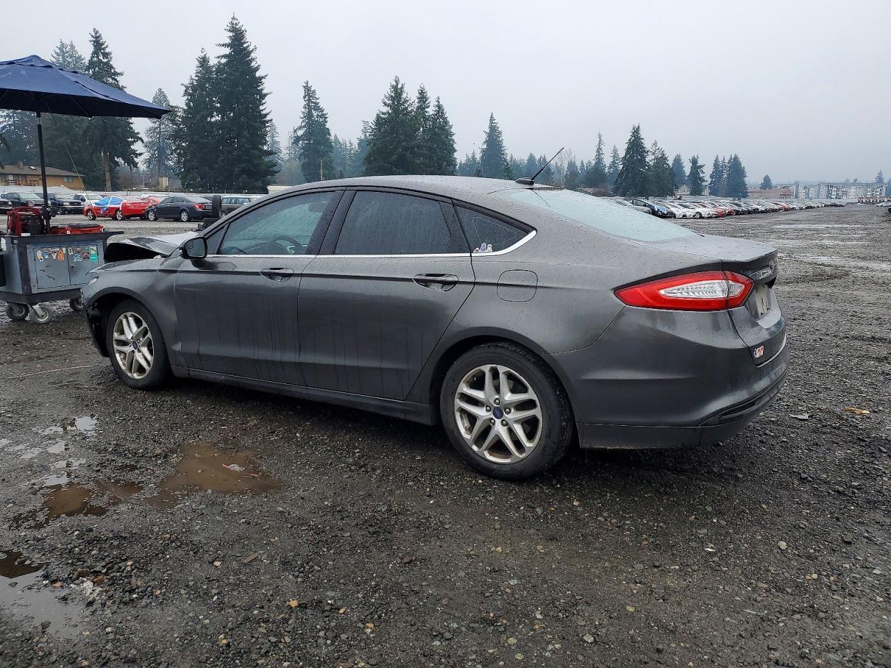 2016 Ford Fusion Se - Фото 2