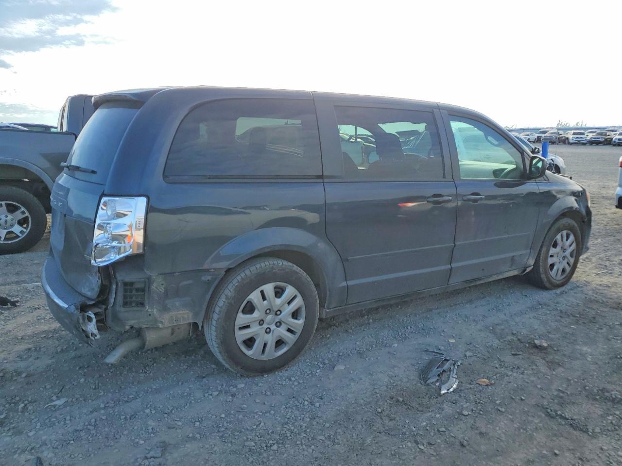 2014 Dodge Grand Caravan Se - Image 3