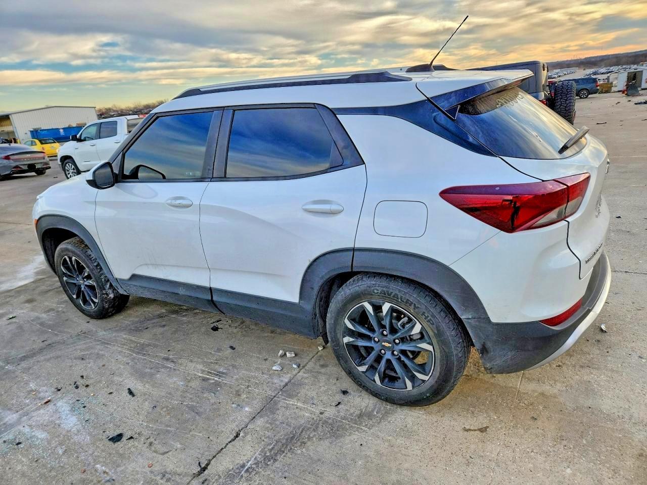 2021 Chevrolet Trailblazer Lt - Image 2