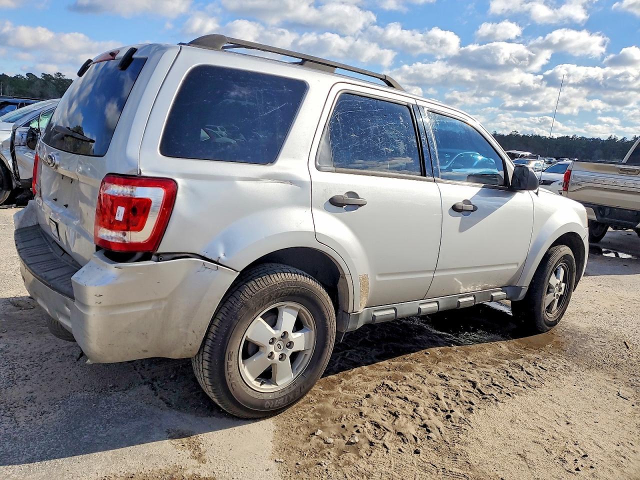 2012 Ford Escape Xlt - Фото 3