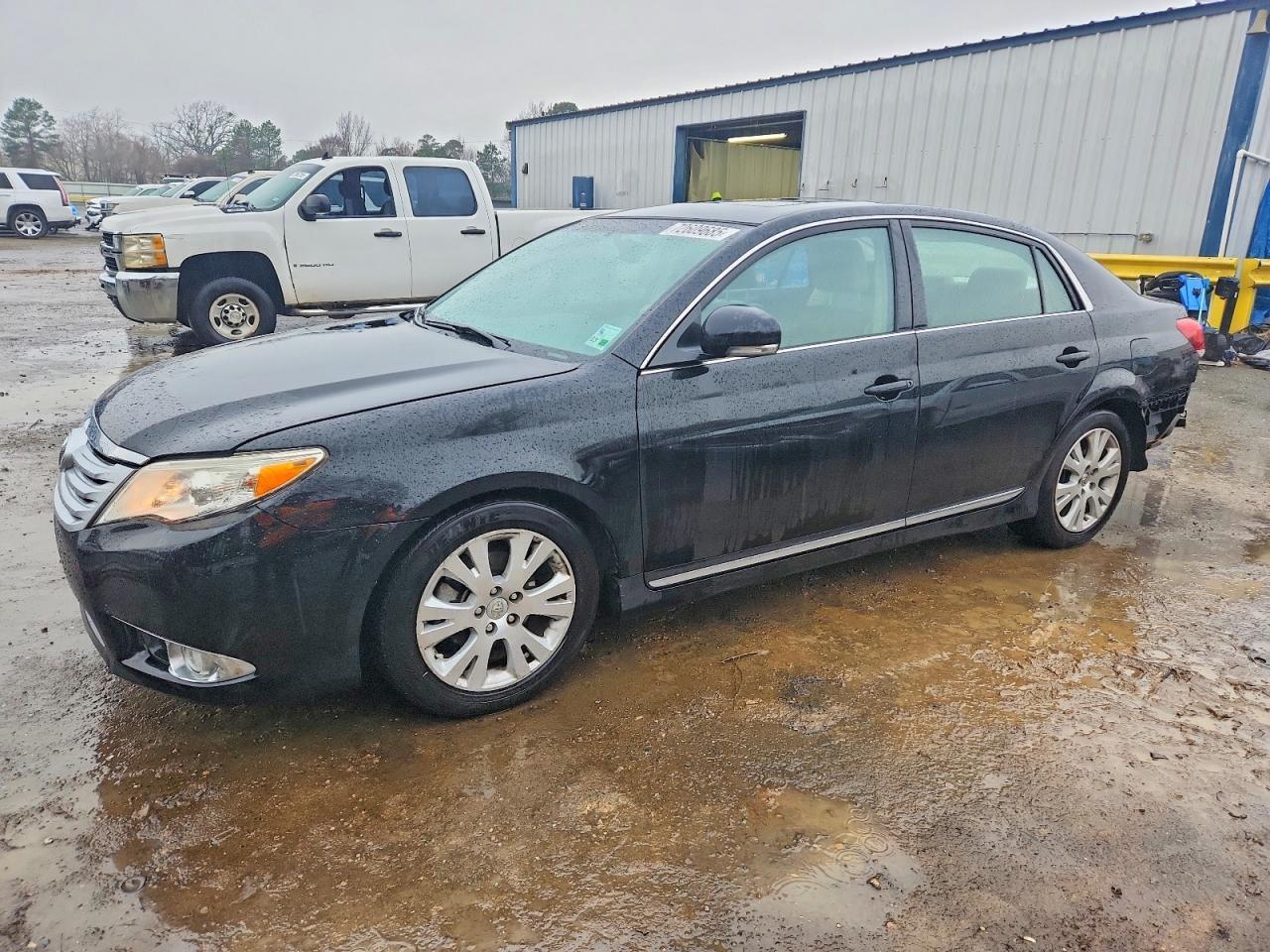 2011 Toyota Avalon Base
