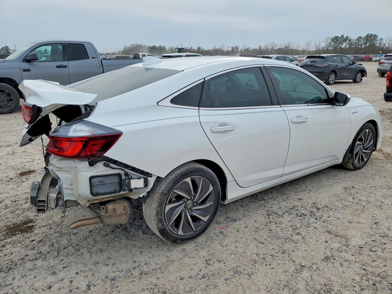 2021 Honda Insight Touring - Фото 3