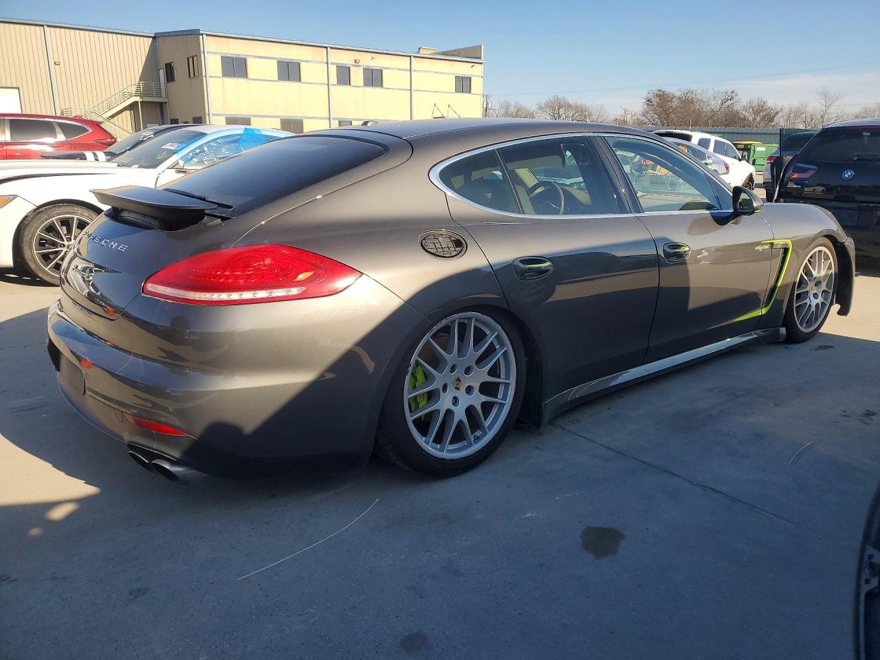 2014 Porsche Panamera S Hybrid - Фото 3