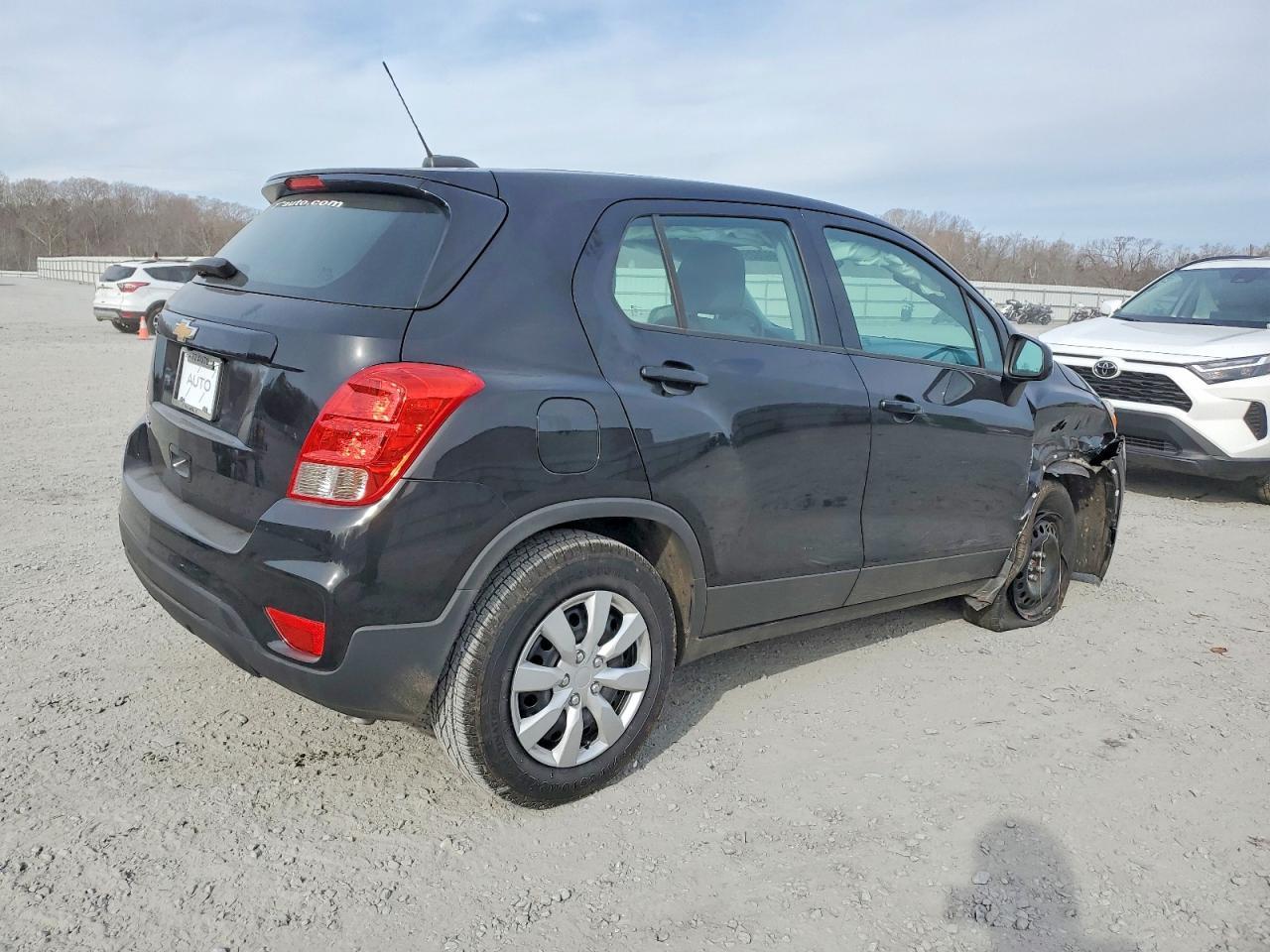 2018 Chevrolet Trax Ls - Фото 3