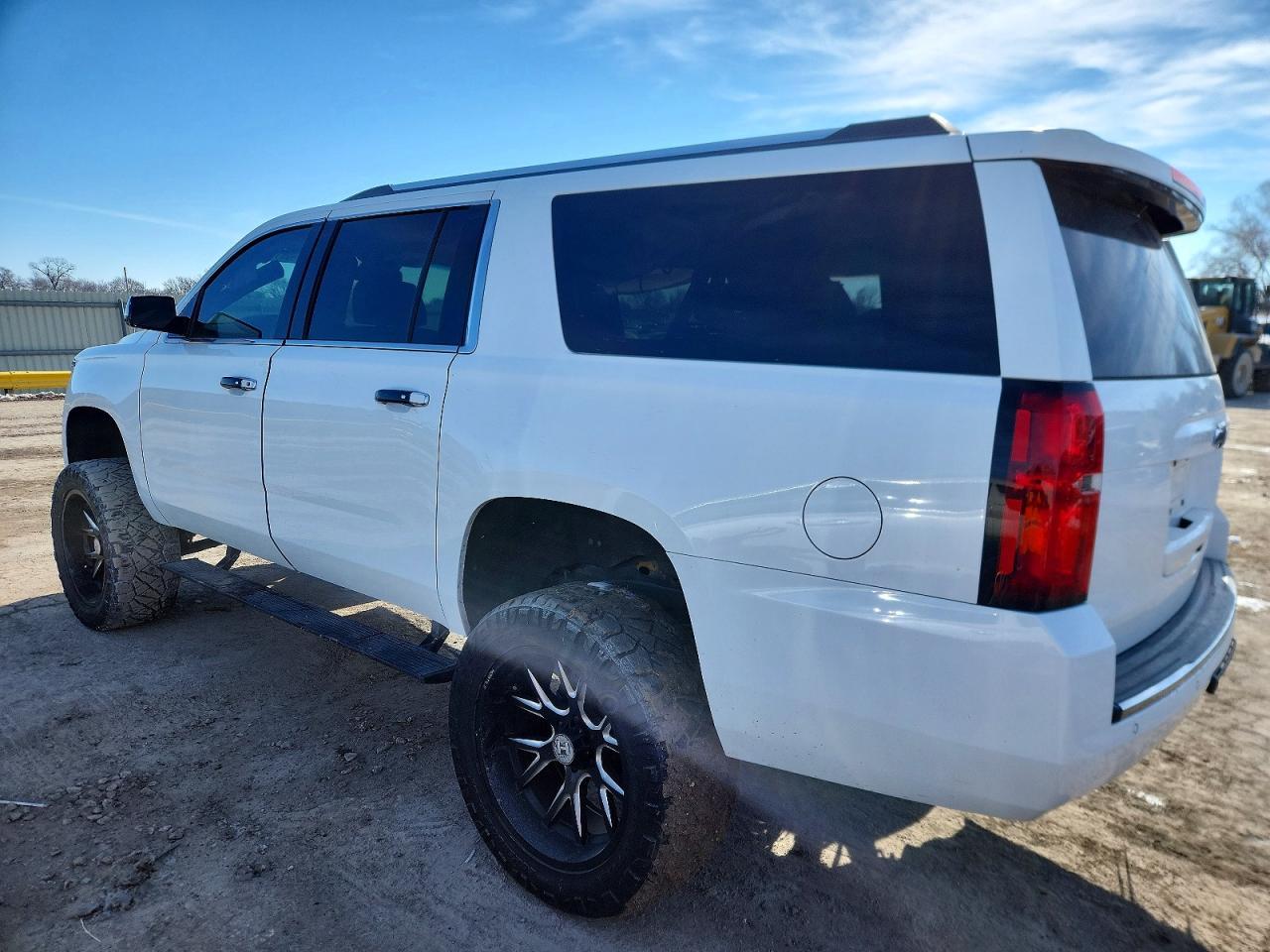 2016 Chevrolet Suburban K1500 Ltz - Фото 2