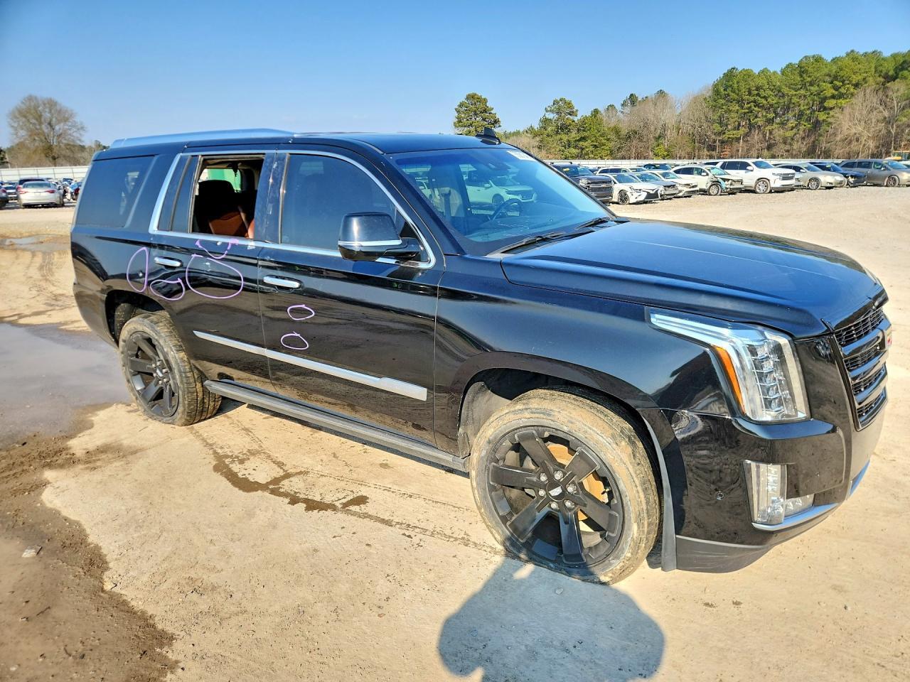 2020 Cadillac Escalade Premium Luxury - Image 4